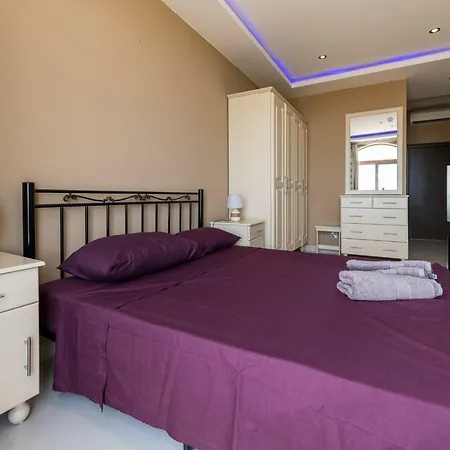 بيت للعطل Cliff-edge Holiday Retreat With Private Pool *